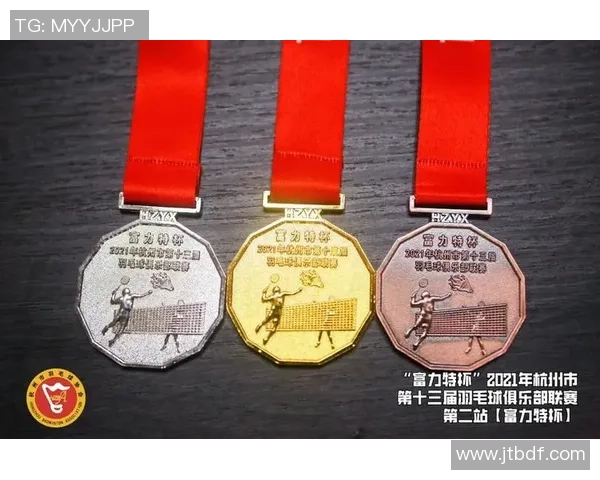 成都羽毛球队与杭州羽毛球队实力对比赛后分析与总结